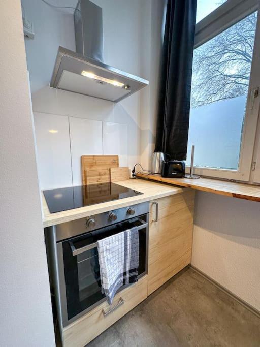 Modern City Apt. -With 2 Tv, Netflix And Work Desk إسن المظهر الخارجي الصورة